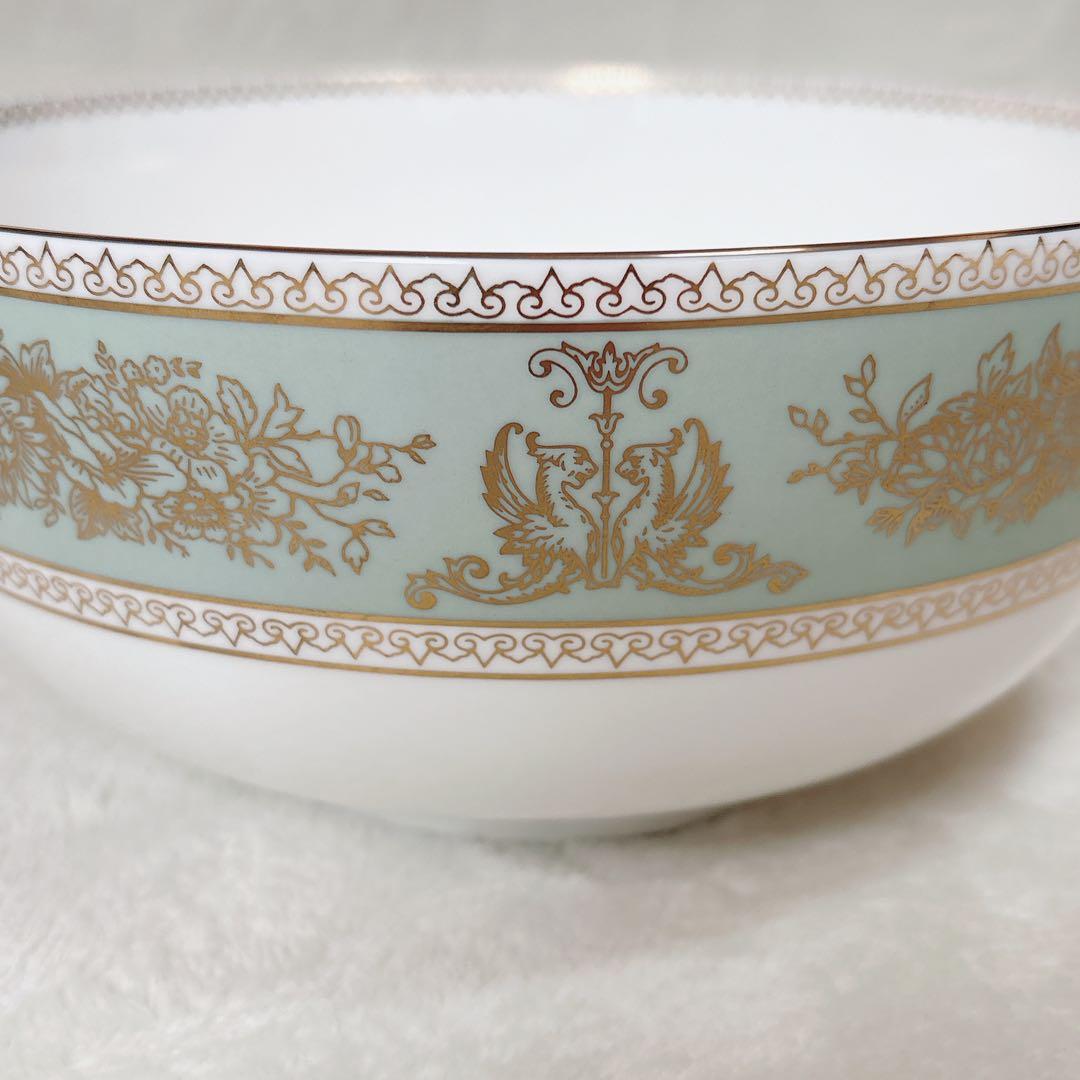 【新品】ウェッジウッド コロンビア セージグリーン 器 鉢 ボウル 黒壺 20㎝