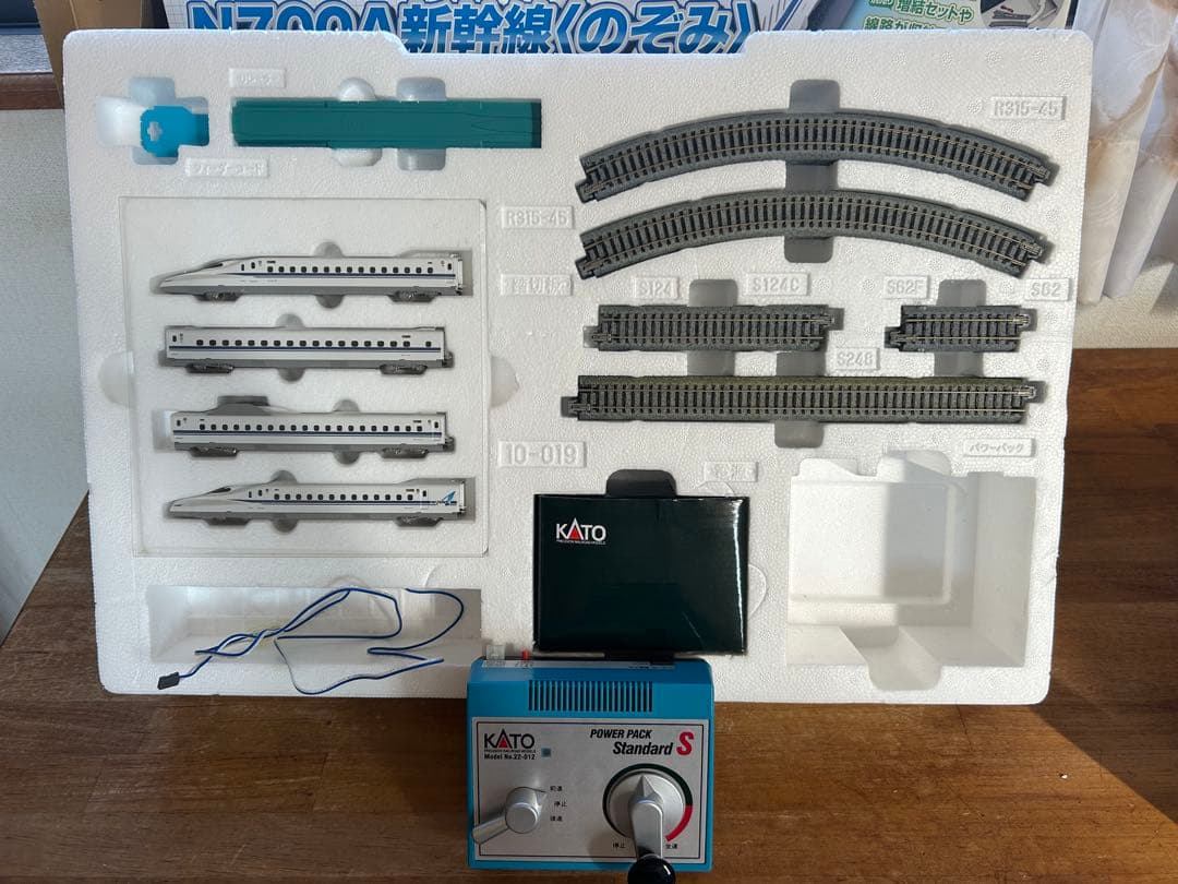 KATO Nゲージスターターセット・スペシャル N700A新幹線（のぞみ）