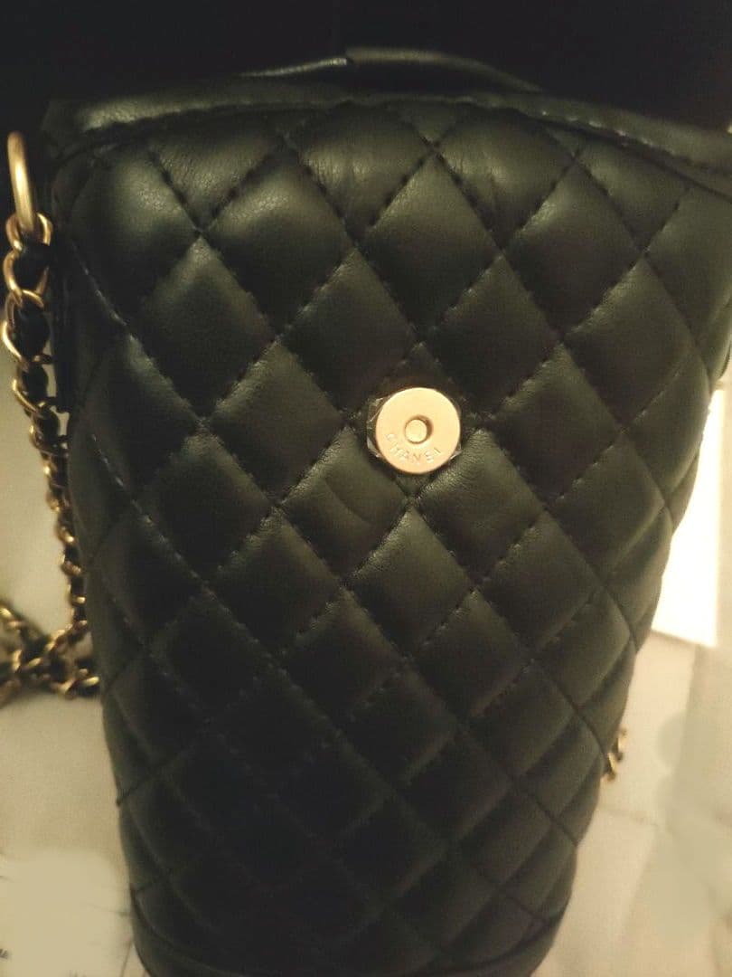 CHANEL　MAKE UP ミニ　チェーン　ショルダーバッグ　VIPノベルティ