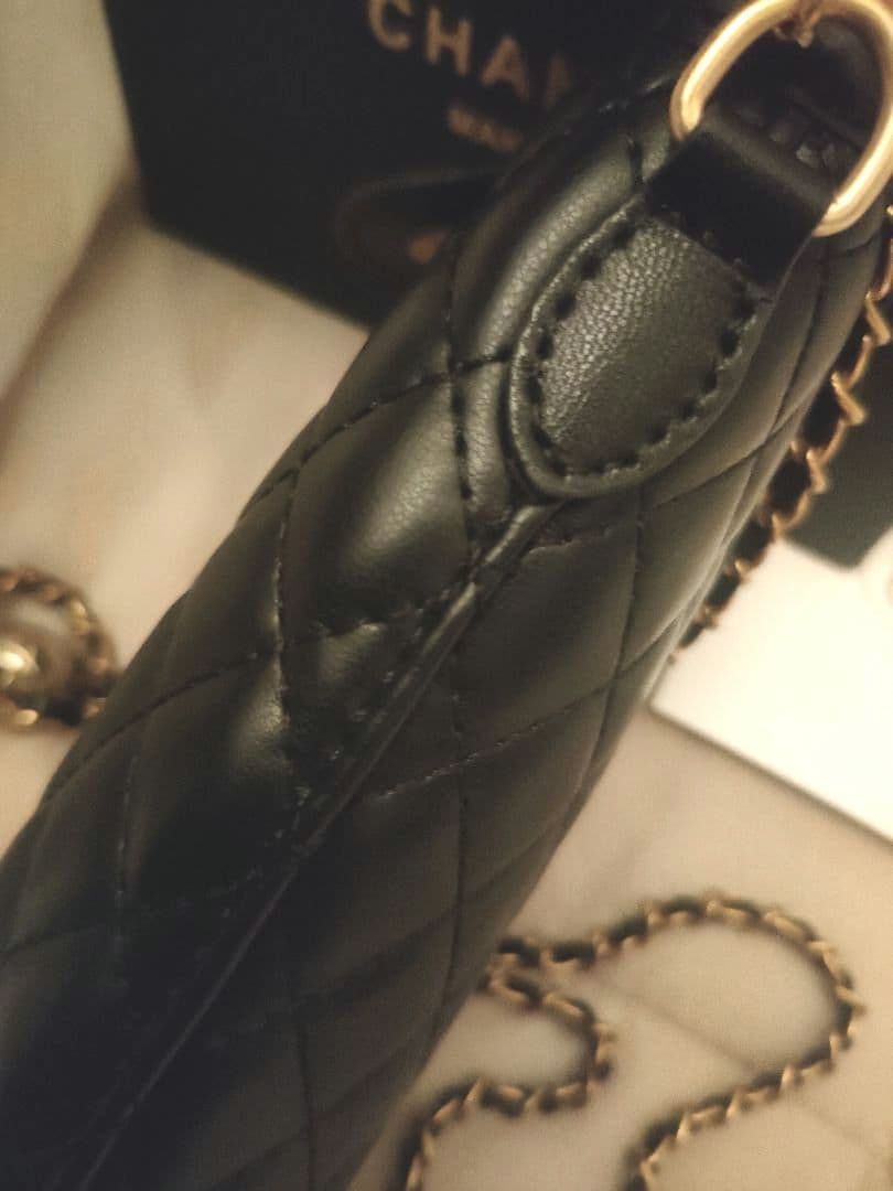 CHANEL　MAKE UP ミニ　チェーン　ショルダーバッグ　VIPノベルティ