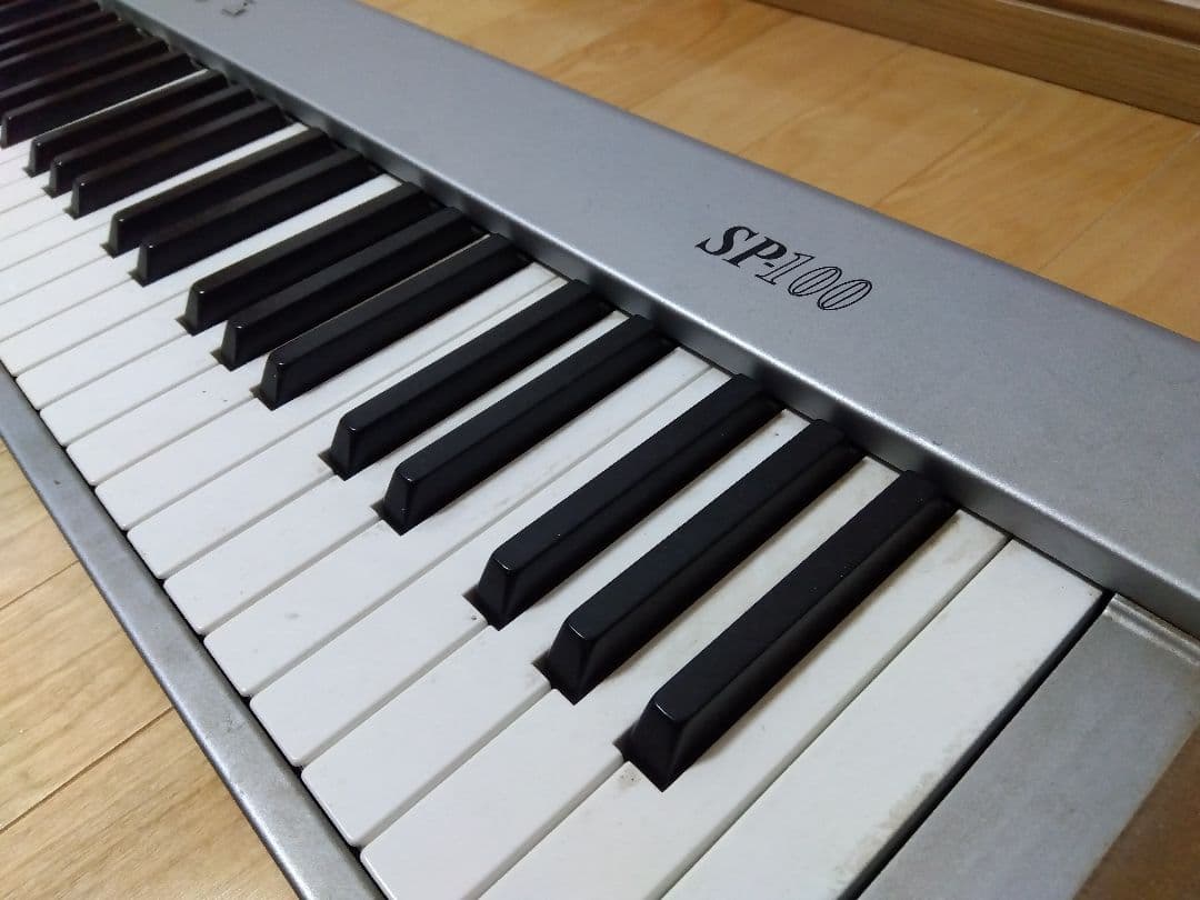 【最終値下げ】電子ピアノ　KORG　SP-100