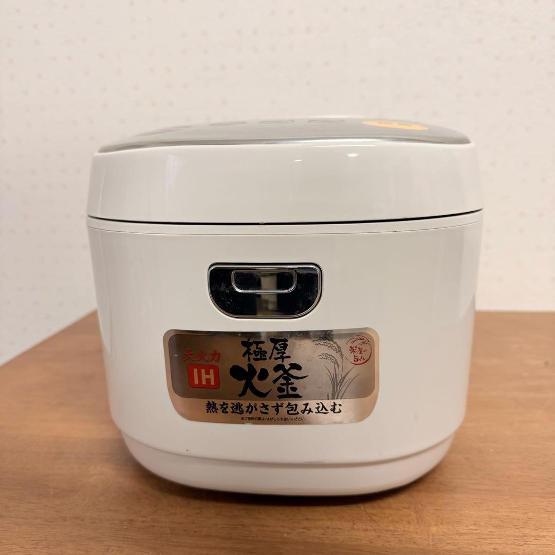 ● 極美品 アイリスオーヤマ 炊飯器 5.5合炊き ERC-IE50-W
