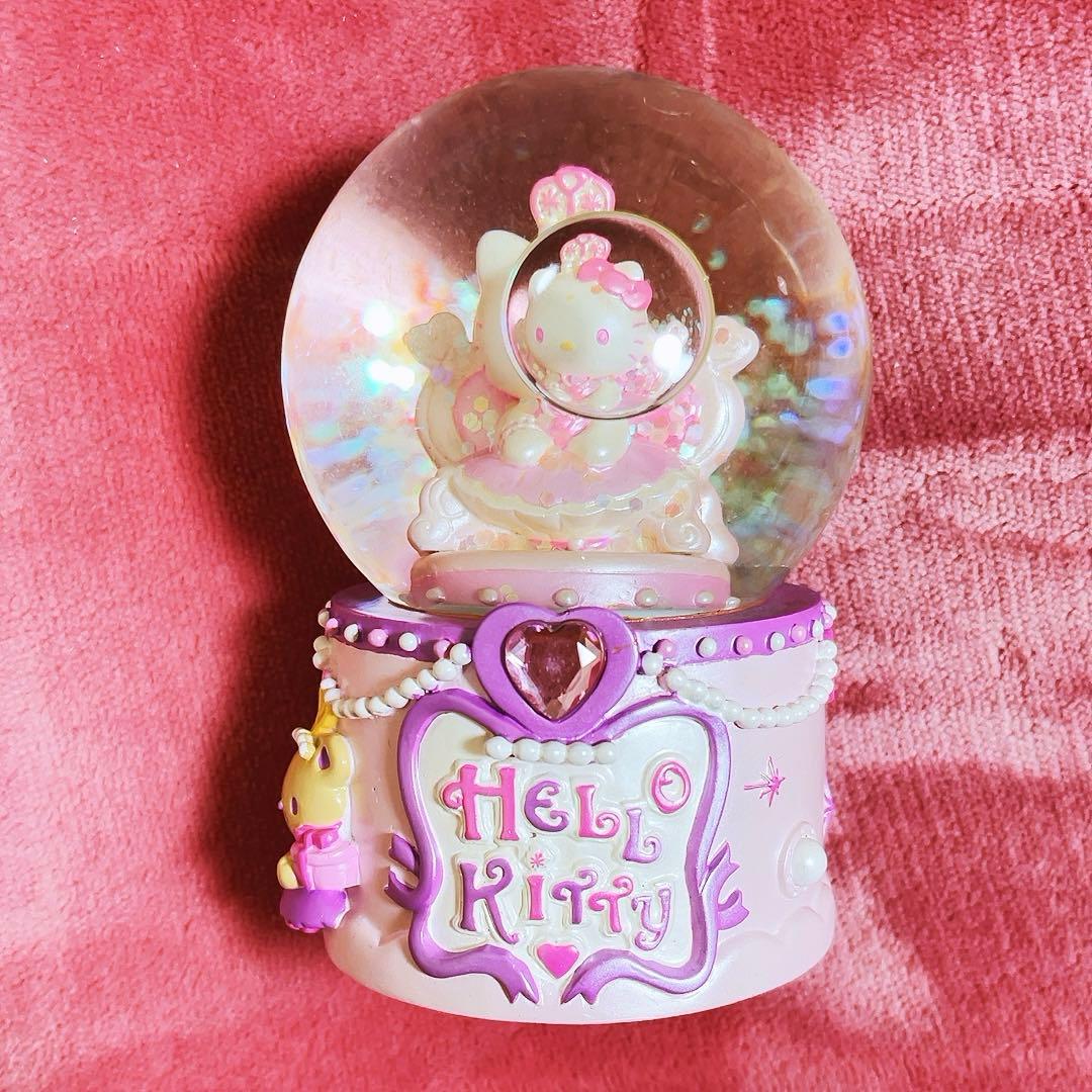 希少激レア　ハローキティ　海外限定スノードーム　エンジェル　ベア　2005年製