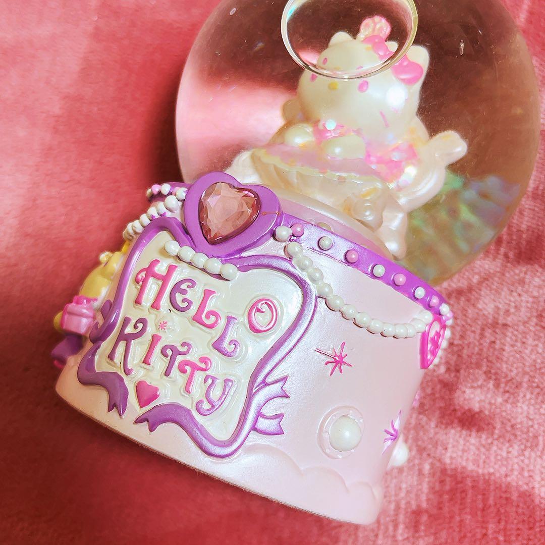 希少激レア　ハローキティ　海外限定スノードーム　エンジェル　ベア　2005年製