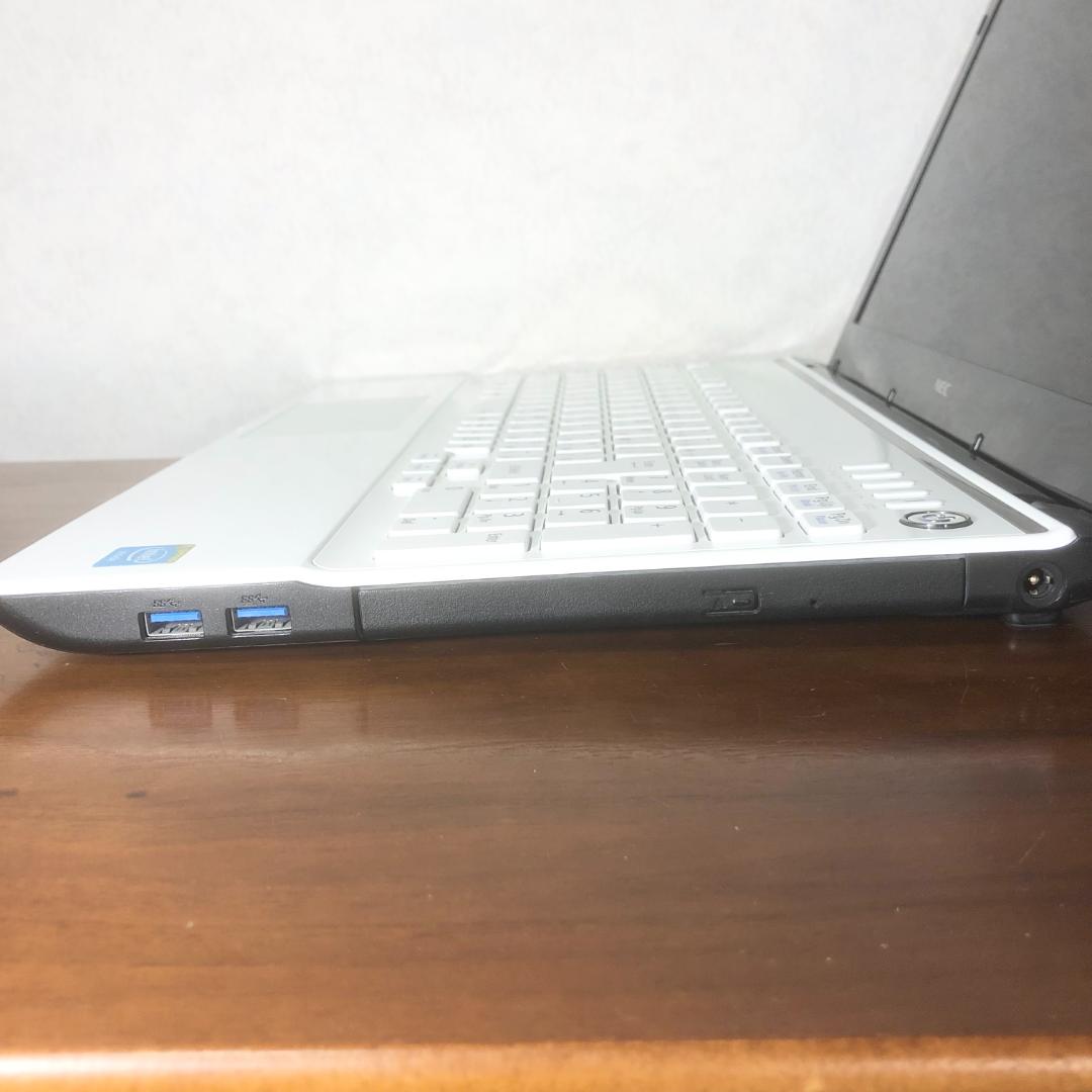 157☆起動20秒☆SSD1000GB☆Office付属☆Windows11