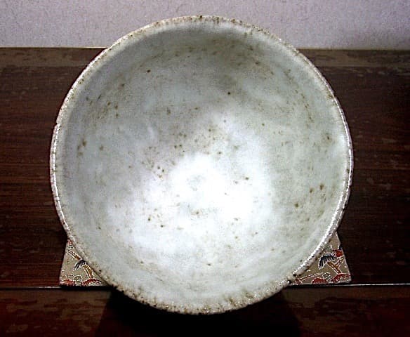 平清水焼　清龍堂 造　銘：残雪　茶碗　無傷　組四方　桐箱　保証。