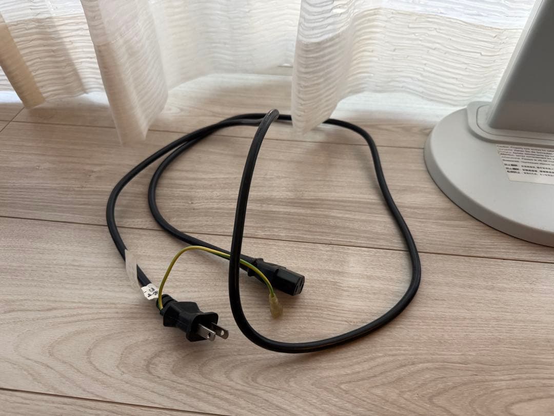 NEC 21.5インチスリムモニター 本体　LCD-E221N-C