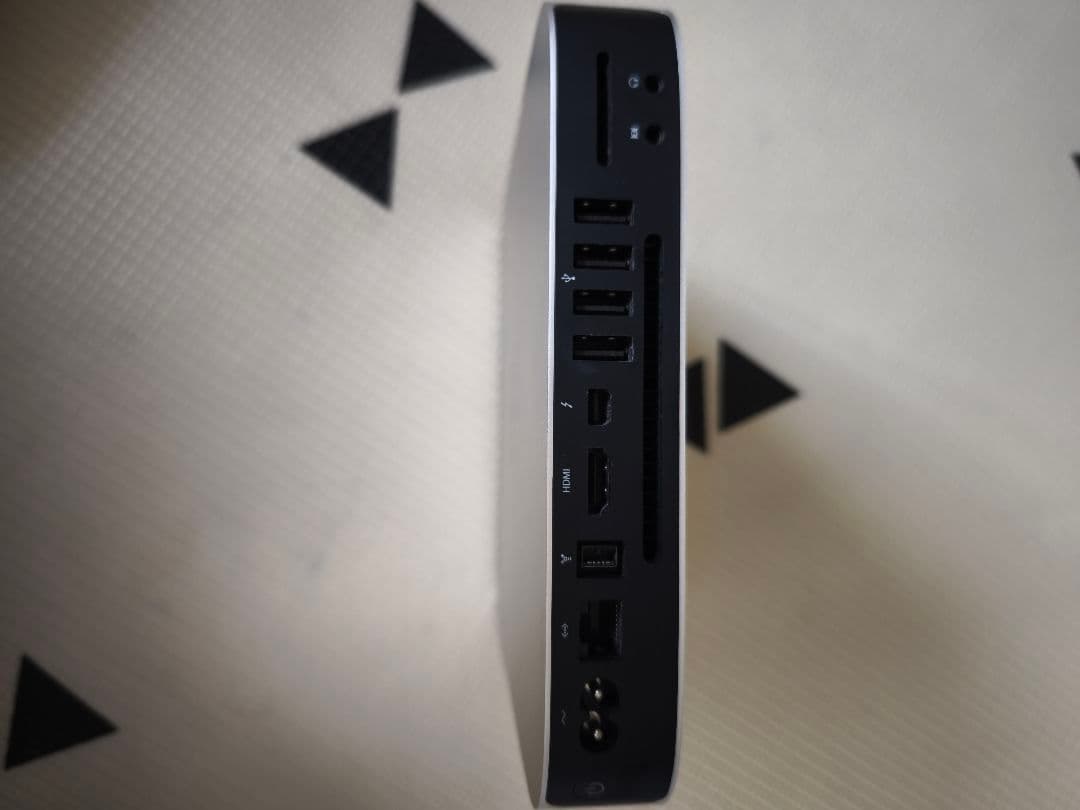 Apple Mac mini シルバー マジックトラックパッド付き2014年購入