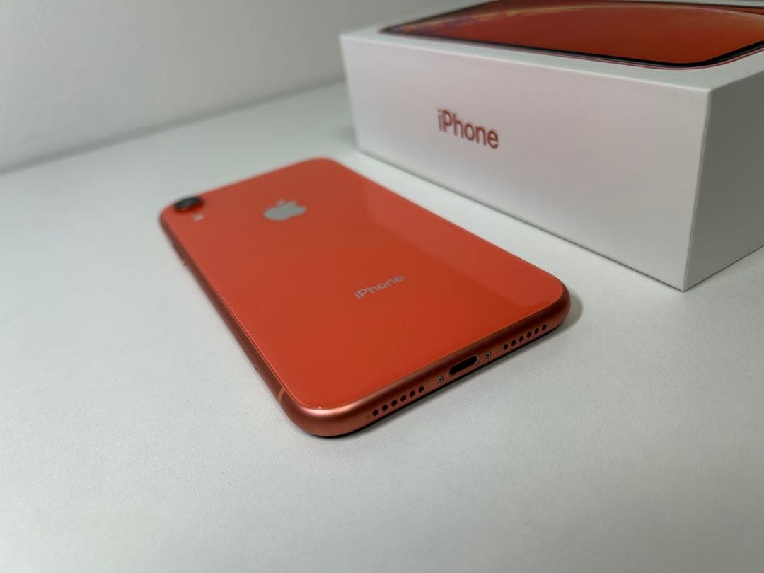 Apple iPhone XR 本体 オレンジ