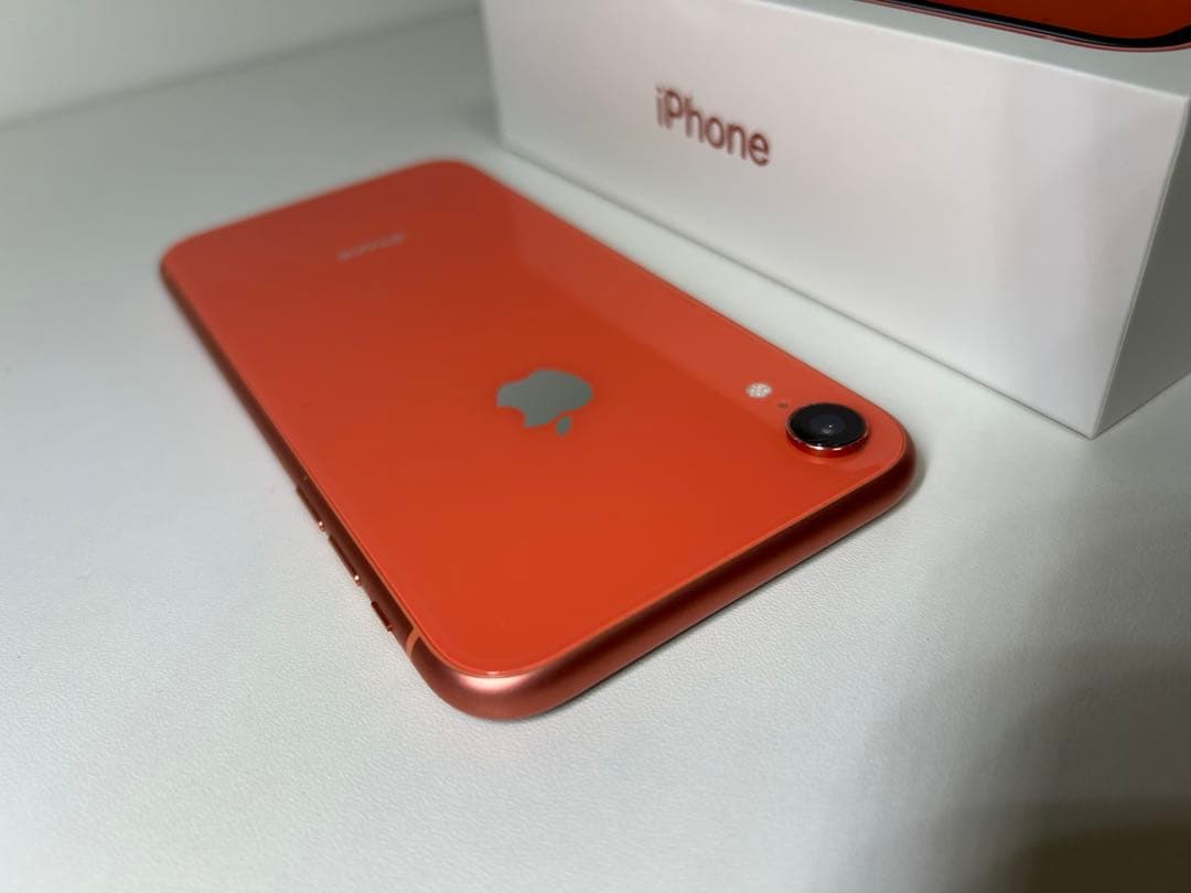 Apple iPhone XR 本体 オレンジ