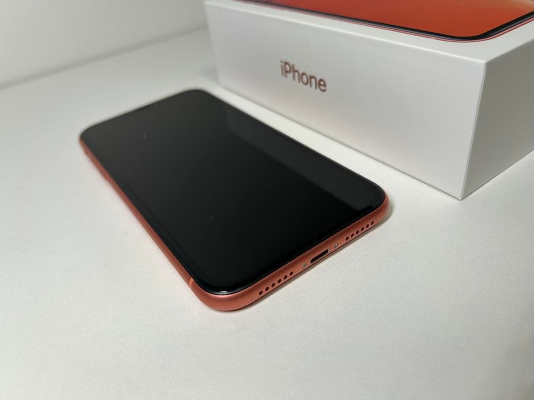 Apple iPhone XR 本体 オレンジ