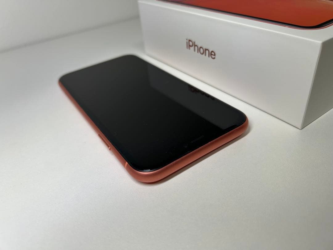 Apple iPhone XR 本体 オレンジ