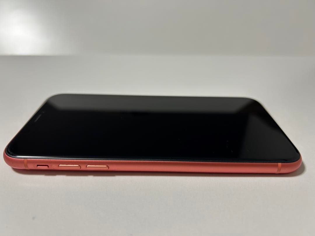 Apple iPhone XR 本体 オレンジ