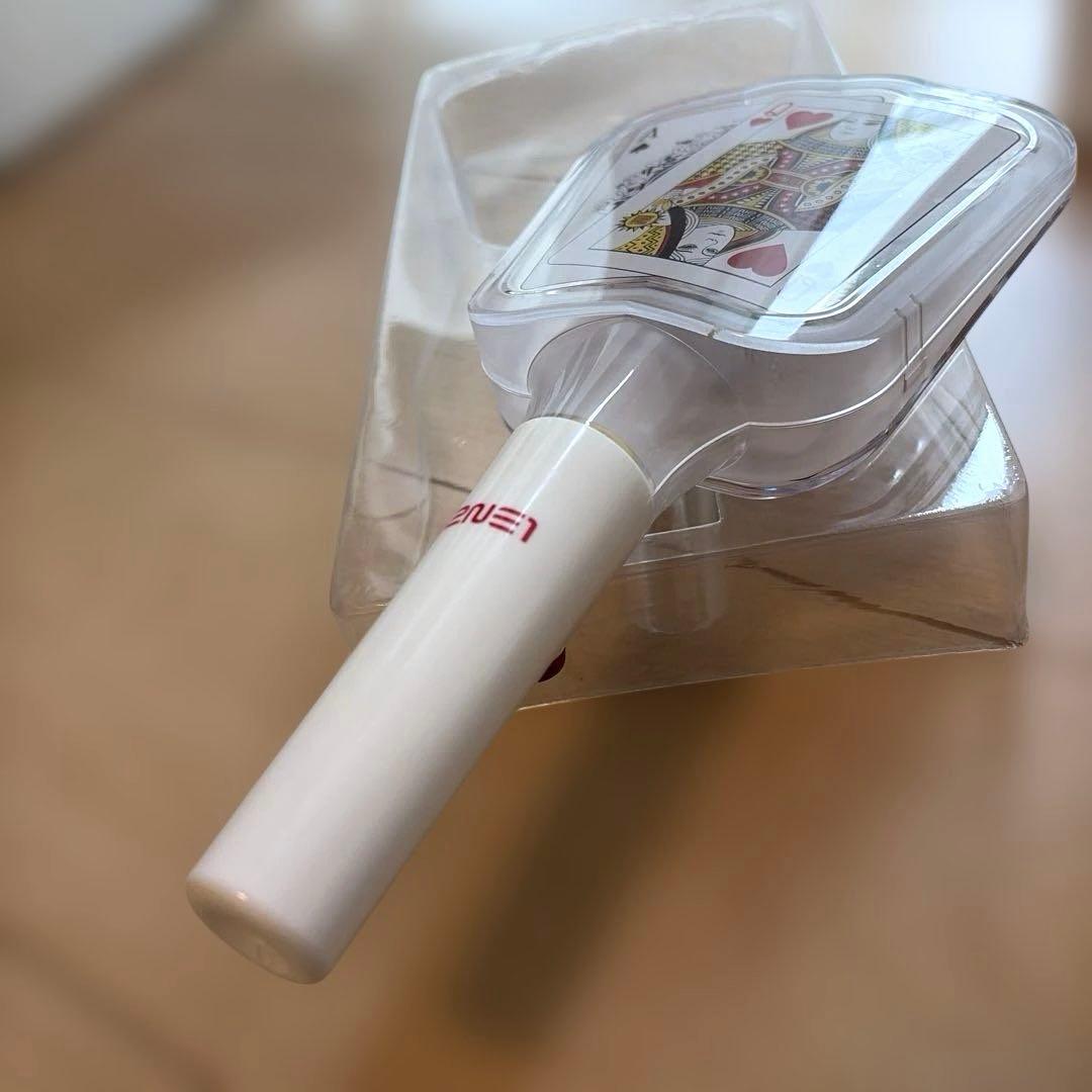 2ne1 韓国初期バージョン　ペンライト《ジャンク品》