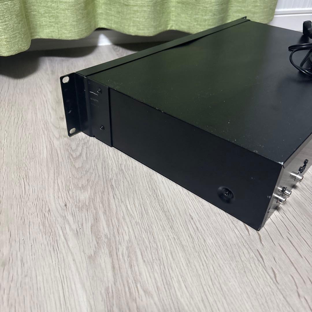 TASCAM CD-200 CDプレーヤー 業務用　タスカム