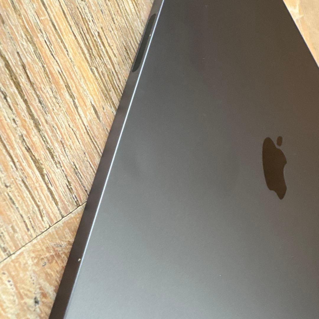 Apple iPad Pro 第二世代11インチ スペースグレー 本体