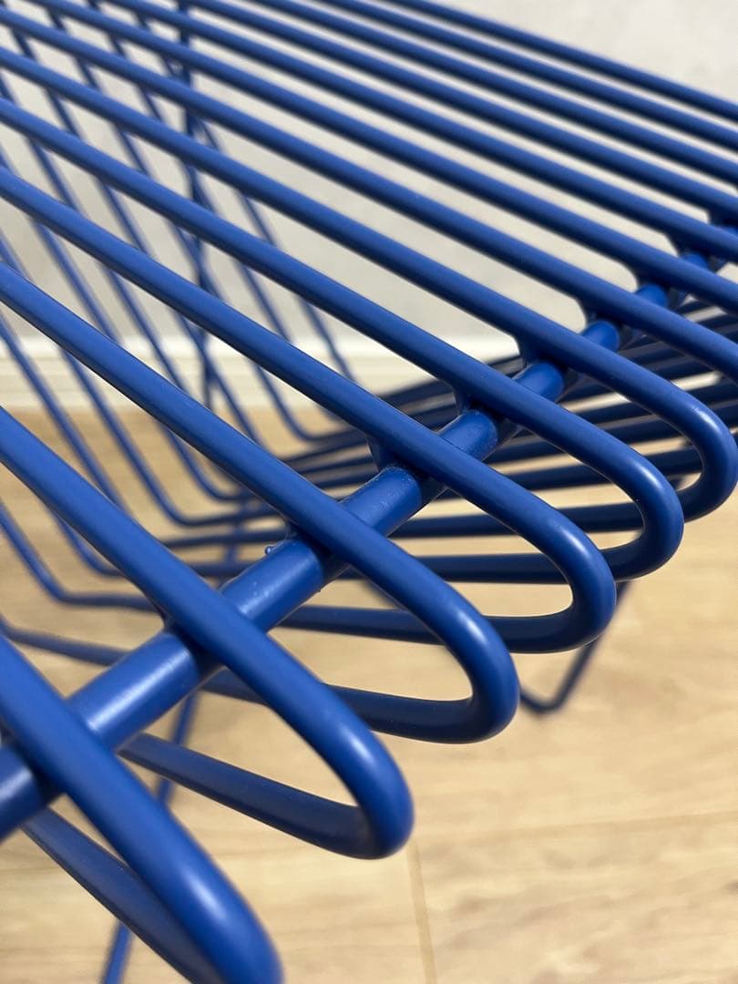 テーブル・机 claro triangle side table classic blue