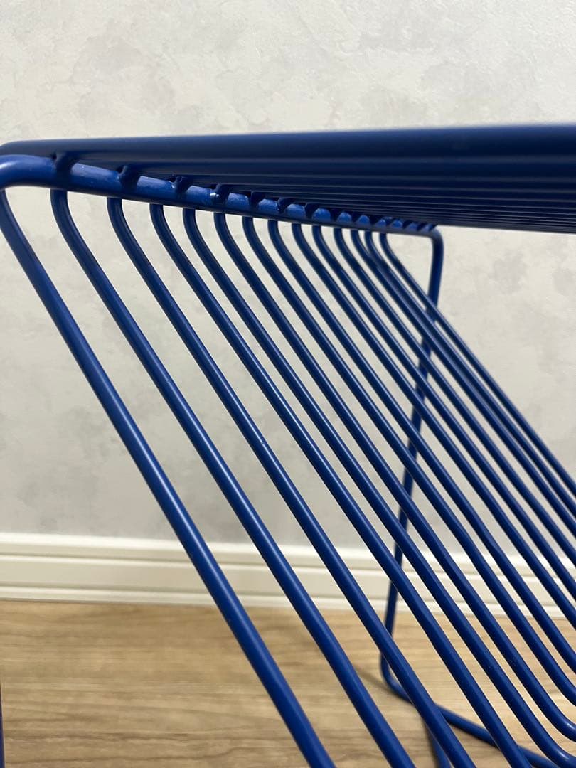 テーブル・机 claro triangle side table classic blue