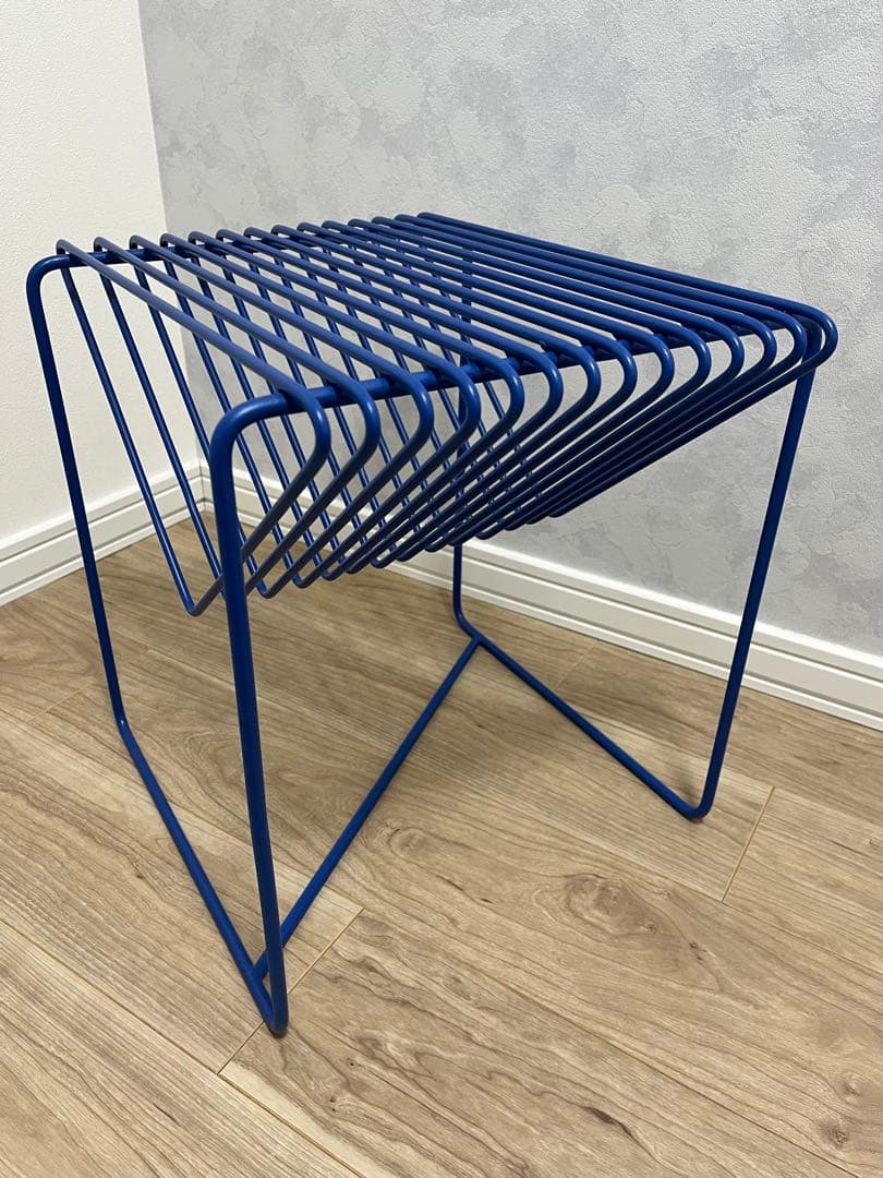 テーブル・机 claro triangle side table classic blue