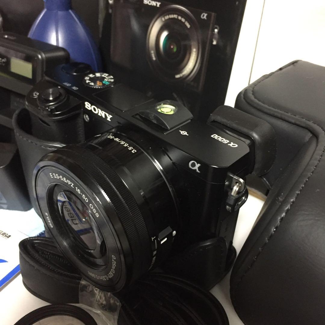 すぐ使える★付属品多数★Wi-Fi★高画質★SONY★α6000★カバー付き