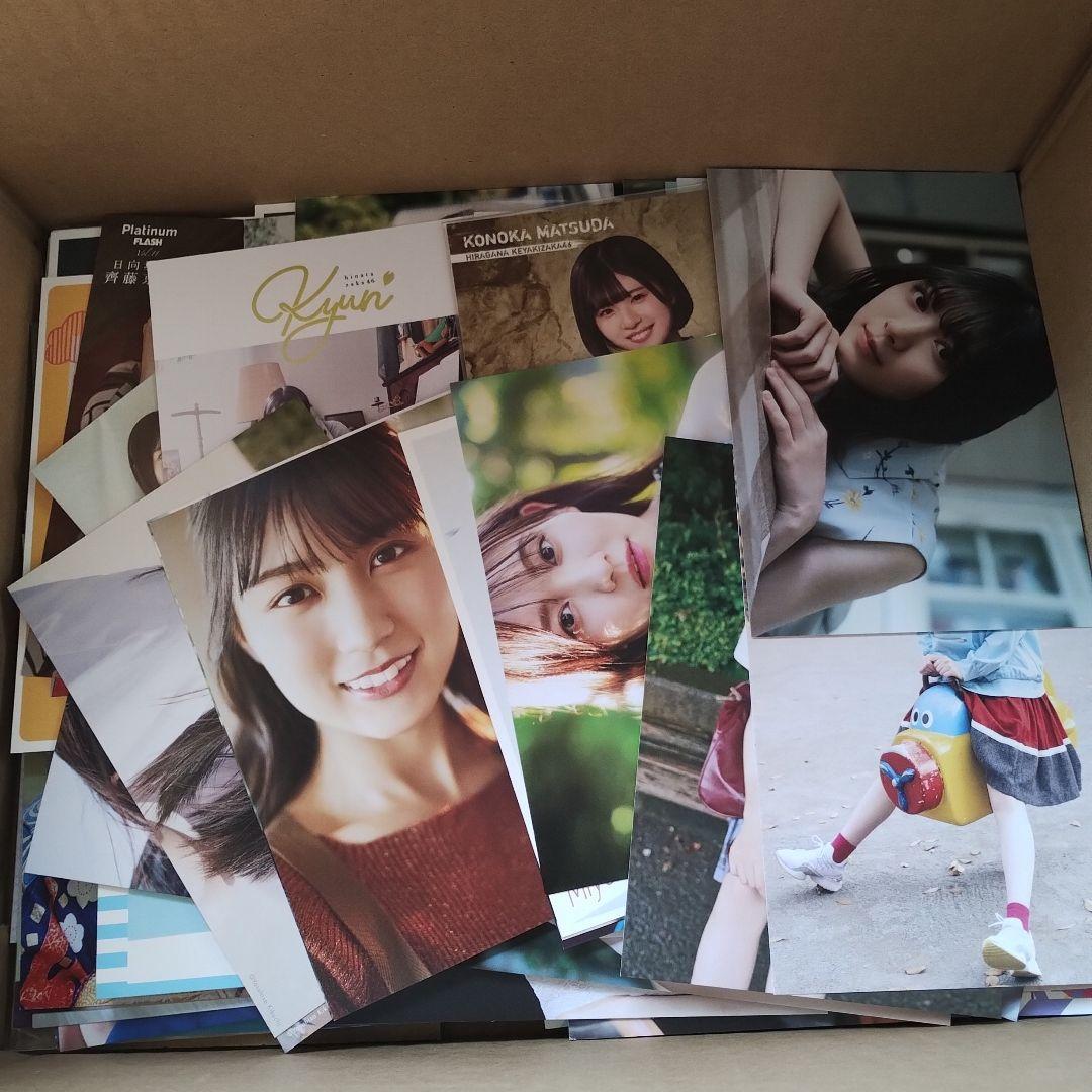 乃木坂46　紙類等　薄い雑貨　まとめ売り　ポストカード　ブロマイド　250枚以上