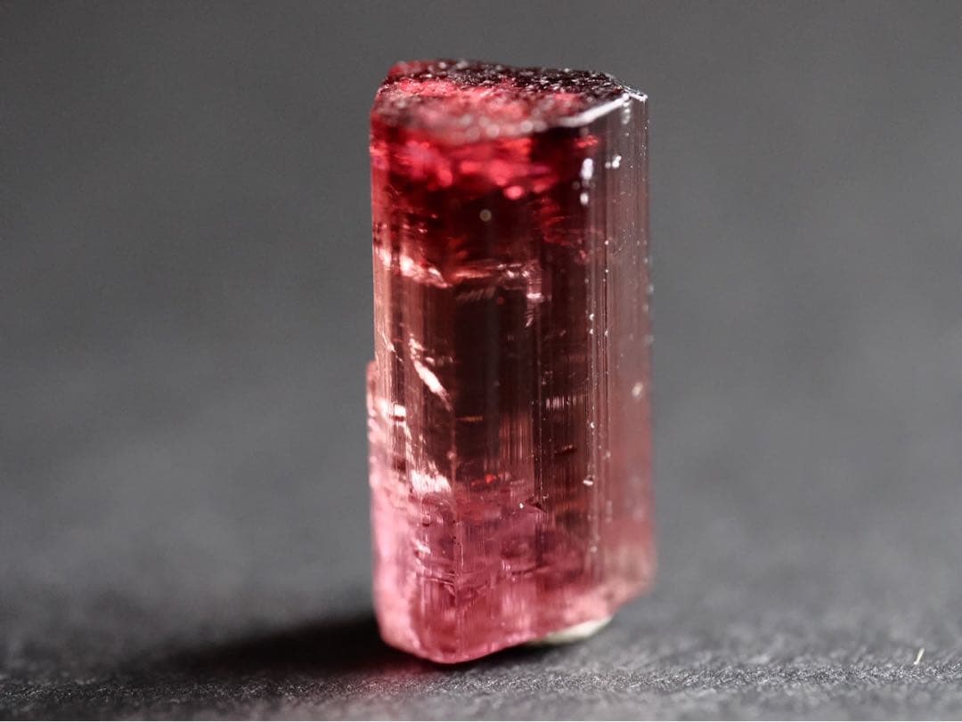 ブラジル・クルゼイロ鉱山産 ルベライト（ピンクトルマリン）結晶