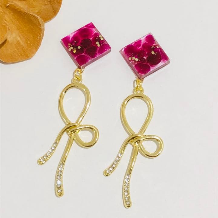 ✩.*˚レッカたん専用♡GOLDribbon ピアス イヤリング