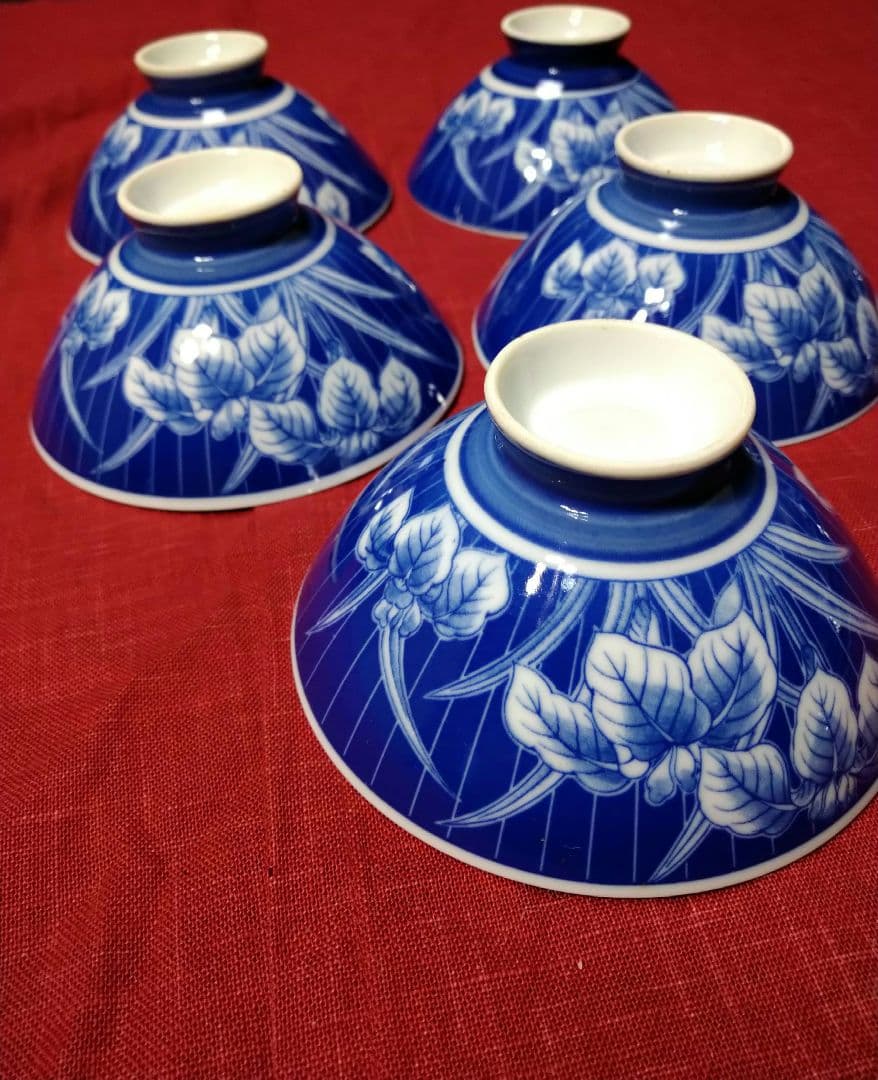♥素敵なヴィンテージ品♥高級感漂う鮮やかな有田焼♥染付けコバルトブルー茶碗7皿