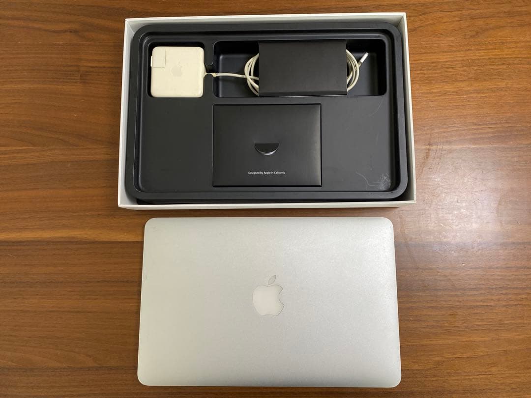 Apple MacBook Air 11インチ 128GB