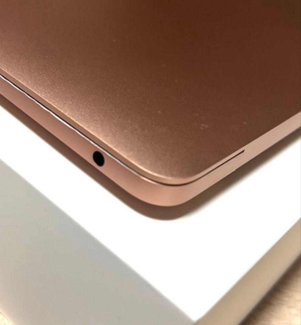 ほぼ新品MacBookAir M1 8GB 256GB AirPodsPro第2