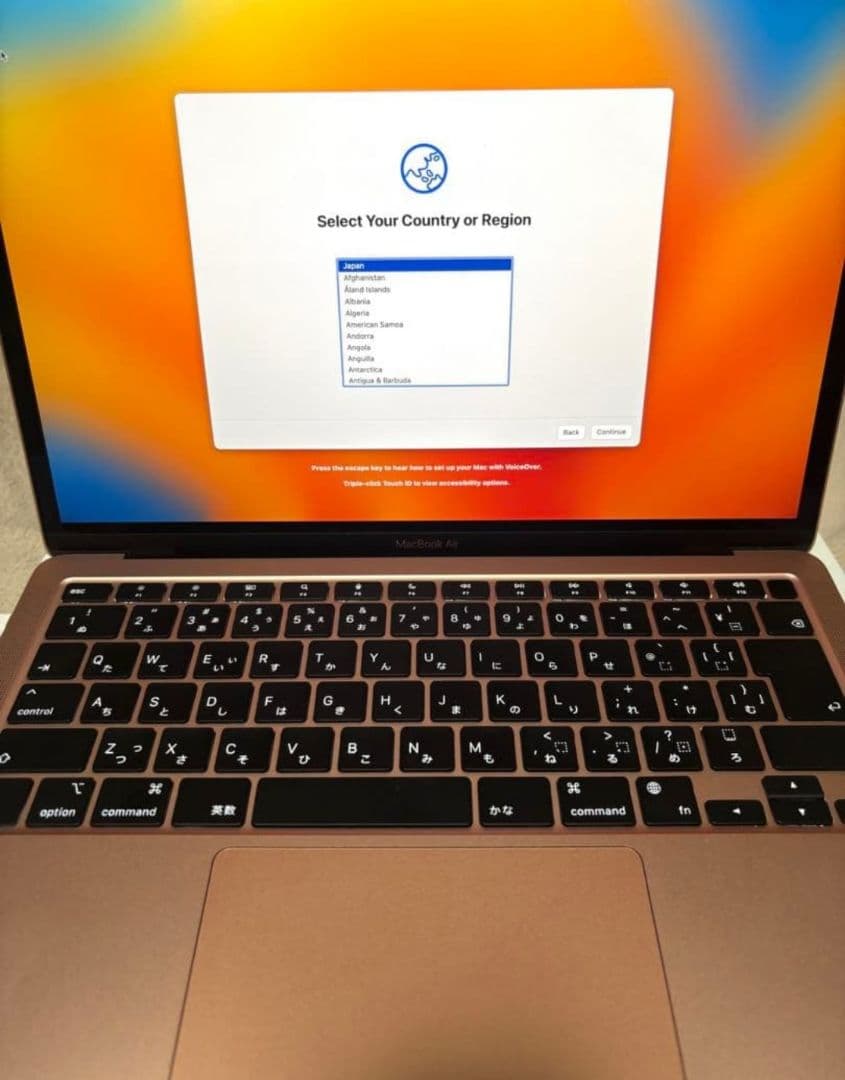 ほぼ新品MacBookAir M1 8GB 256GB AirPodsPro第2