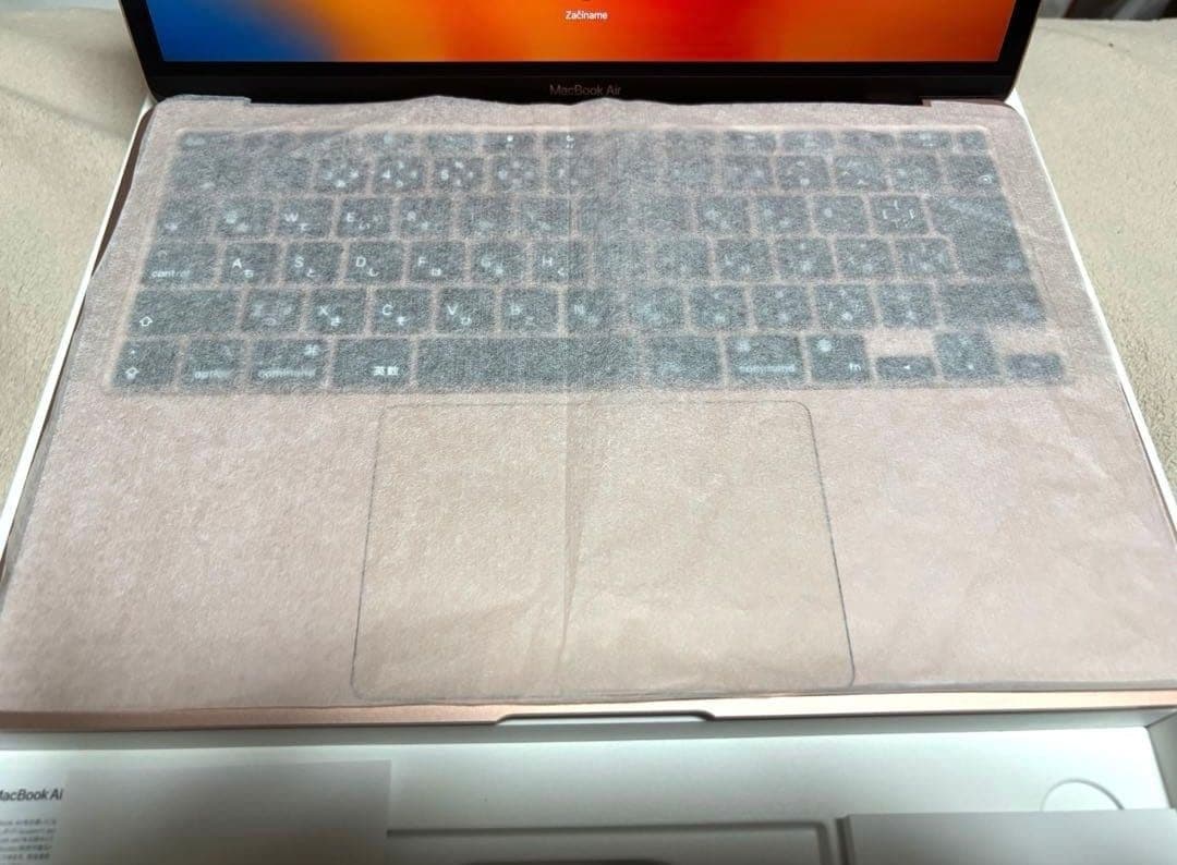 ほぼ新品MacBookAir M1 8GB 256GB AirPodsPro第2