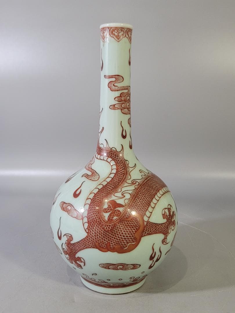 古い中国 赤絵 龍紋 花瓶 PR041