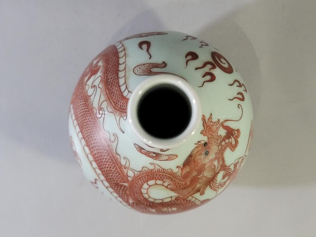 古い中国 赤絵 龍紋 花瓶 PR041