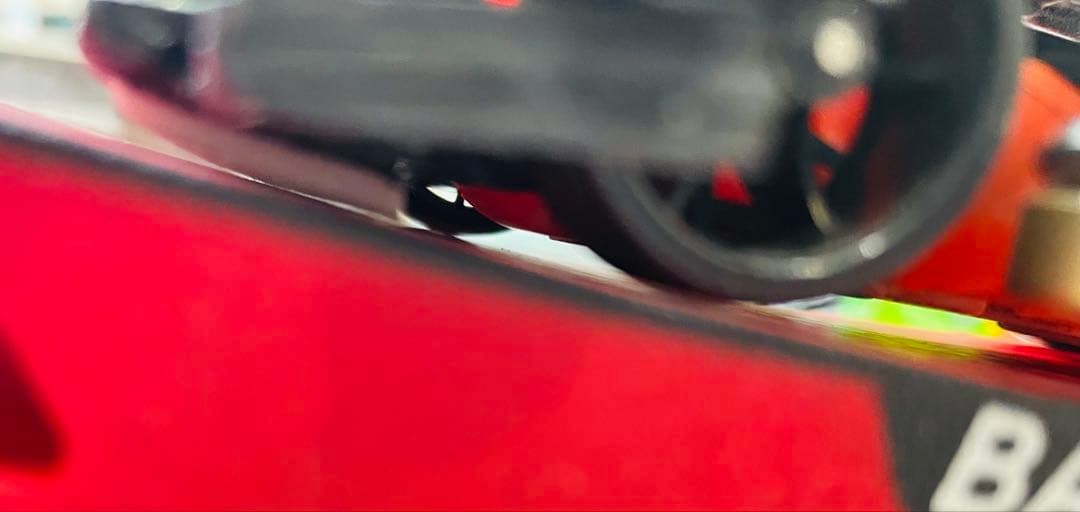 ミニ四駆　MSスギヤマ式フレキ　V字カット鳥居残し　３バネスラダン　１軸アンカー