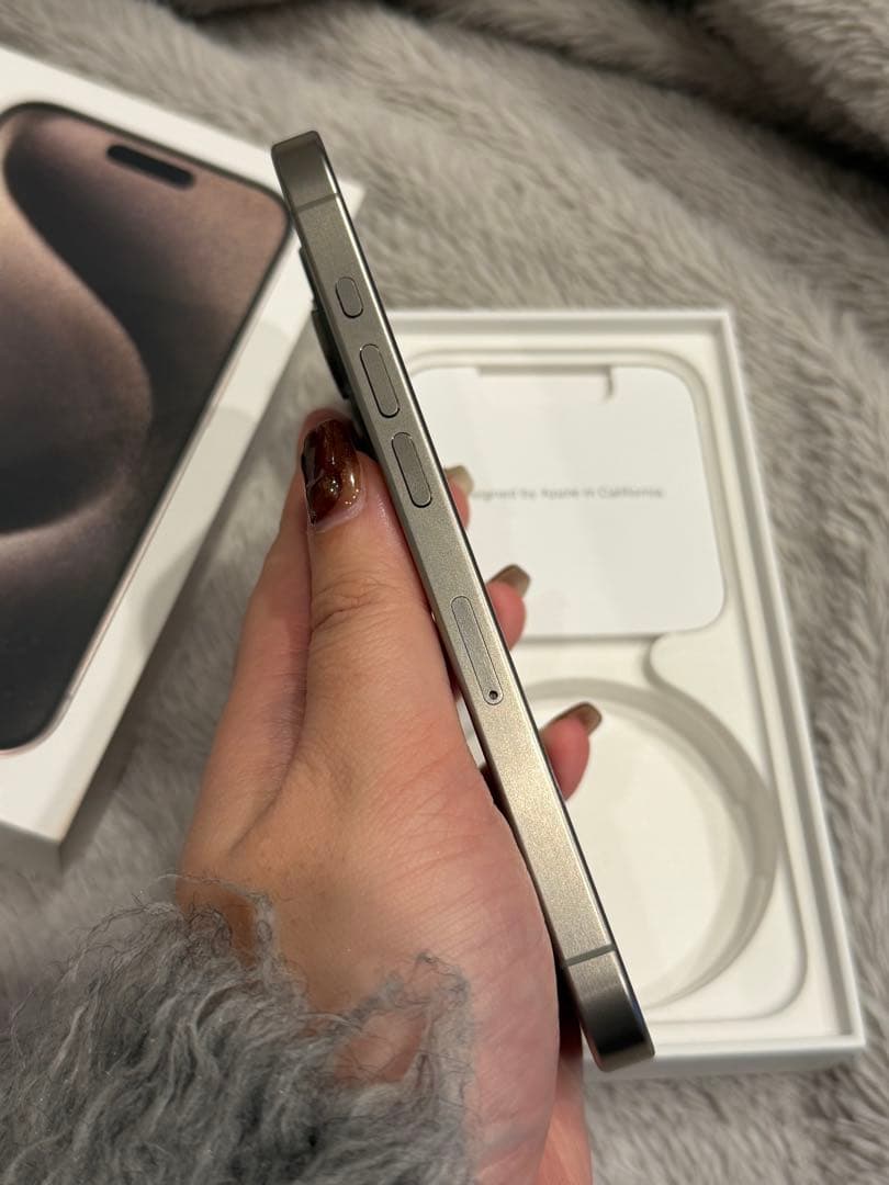 美品 iPhone15pro 本体128GBバッテリー最大容量88%SIMフリー