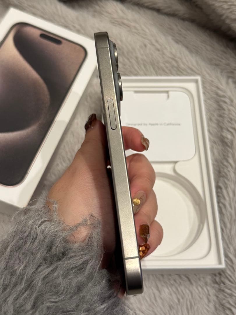 美品 iPhone15pro 本体128GBバッテリー最大容量88%SIMフリー