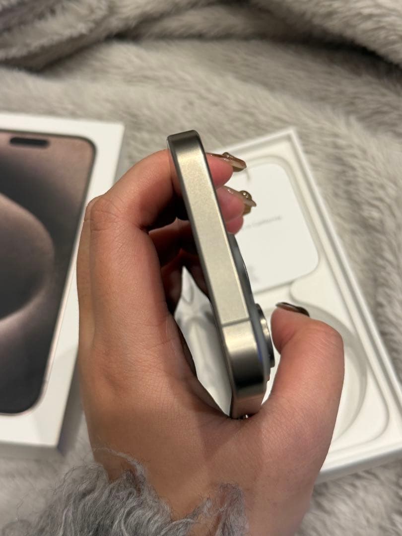 美品 iPhone15pro 本体128GBバッテリー最大容量88%SIMフリー