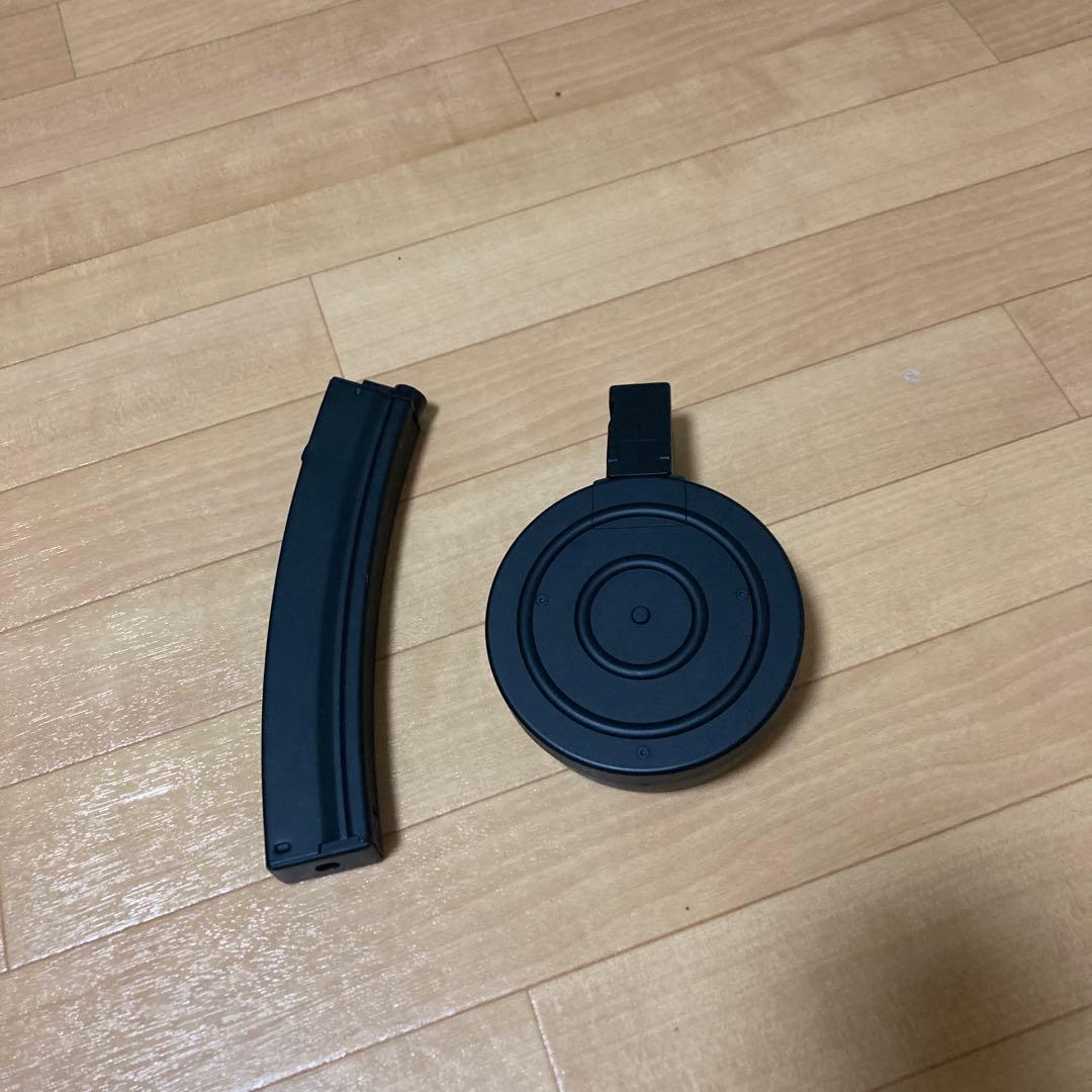 モ*イ様 MP5 SD5 バッテリーと充電器　ガンバック付き