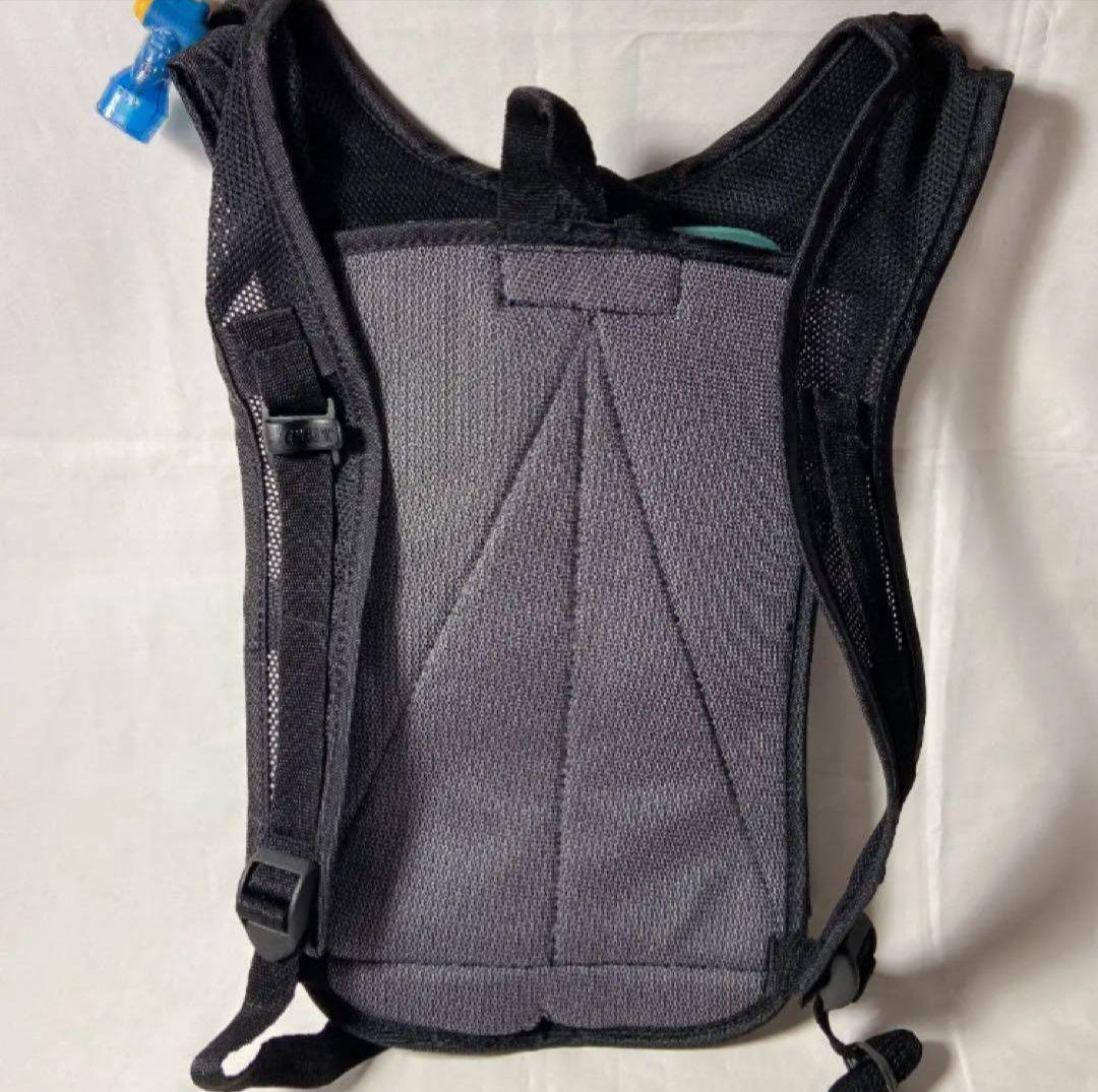 キャメルバック　ハンドレーション　容量1.5L　落書きあり
