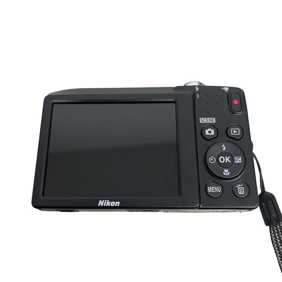 K1940 Nikon COOLPIX A100 シルバー デジタルカメラ