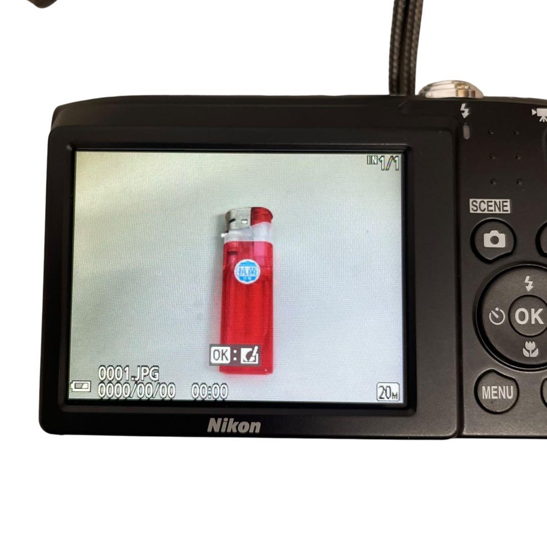 K1940 Nikon COOLPIX A100 シルバー デジタルカメラ