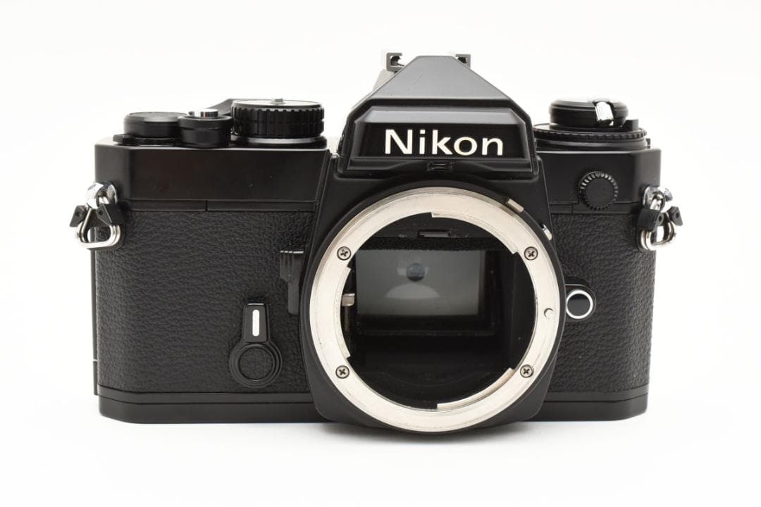 良品 NIKON FE ブラック　フィルムカメラ　モルト新品交換済 N M105