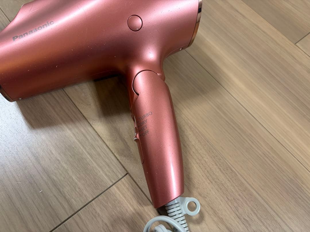 ★分解清掃済・送料無料★お洒落　パナソニック　高浸透ナノイー　ヘアードライヤー