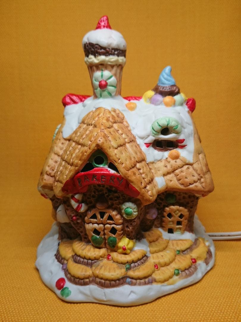 【美品】ハウス　ライト　ベーカリー　陶器　置物　インテリア　工芸品　A3215