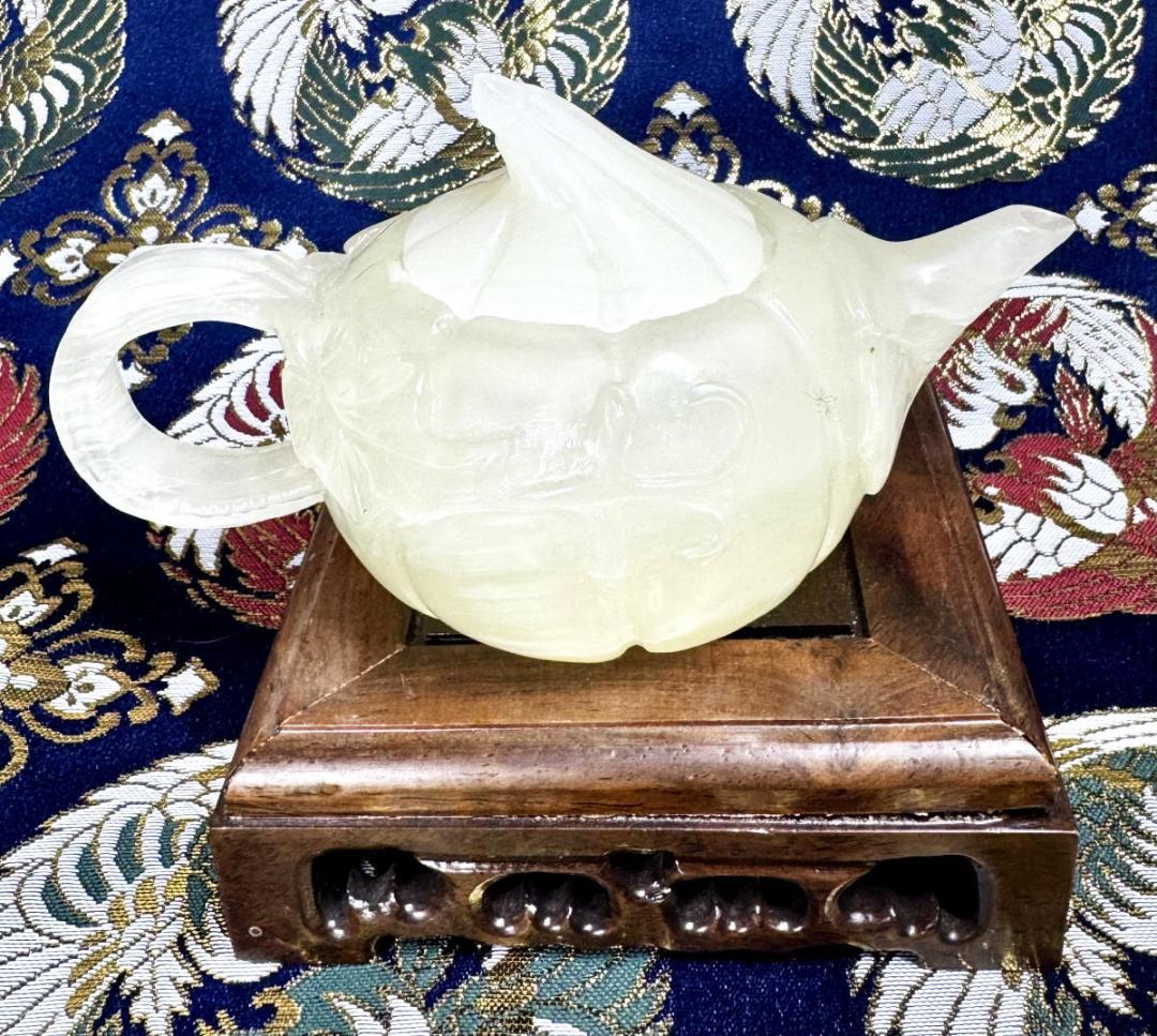 天然和田玉 手彫り花紋茶壺 新疆ウイグル産白玉 収蔵書 中国美術 WWFT060