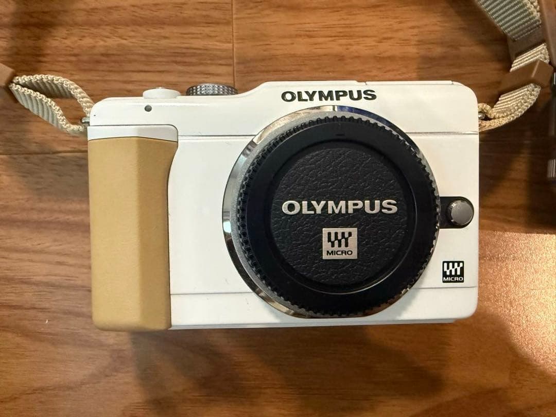 Olympus E-PL1s ミラーレス一眼 ホワイト