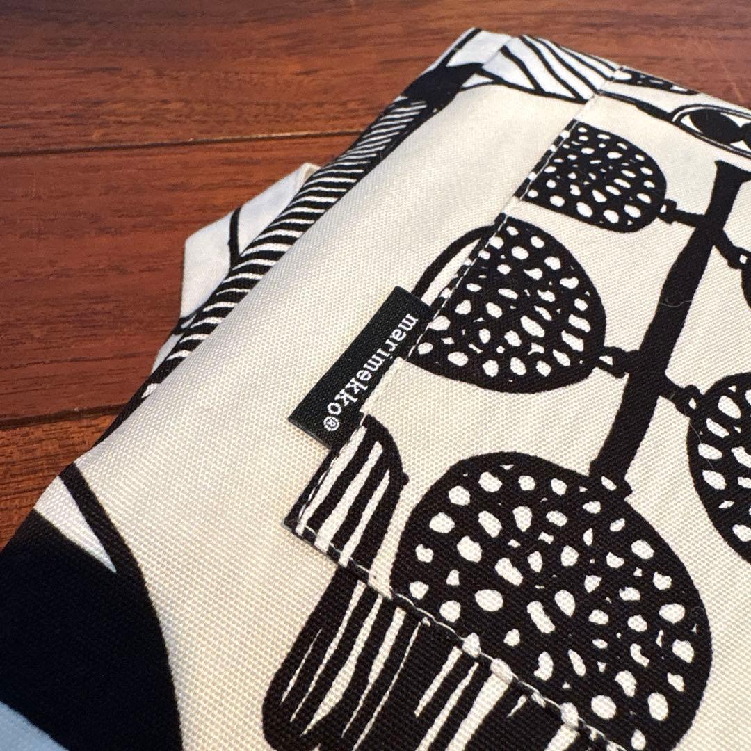 marimekko マリメッコ　エプロン　プータルフリン パルハート