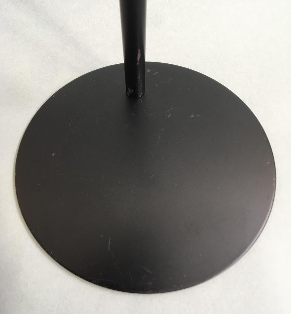 金属製ドールスタンド 台座直径約15cm 中古品 台座は重量のある鉄製ベース