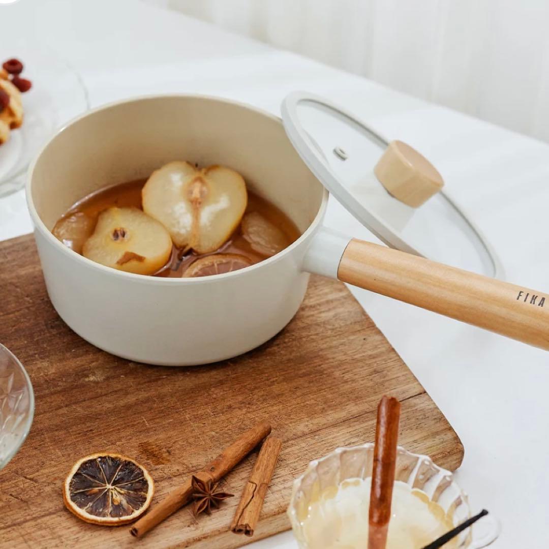 【新品・未使用】●FIKA● セラミックスープパン（片手鍋） 18cm ホワイト